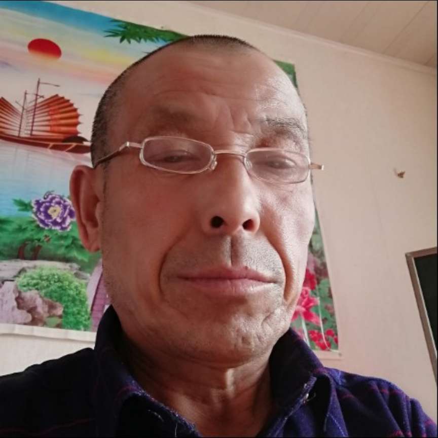 糊涂蹁跹高山的照片