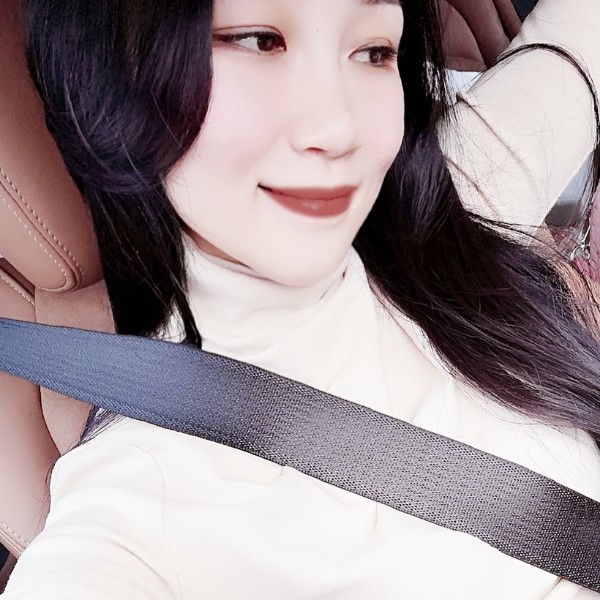 冰淇淋深拥清脆的照片
