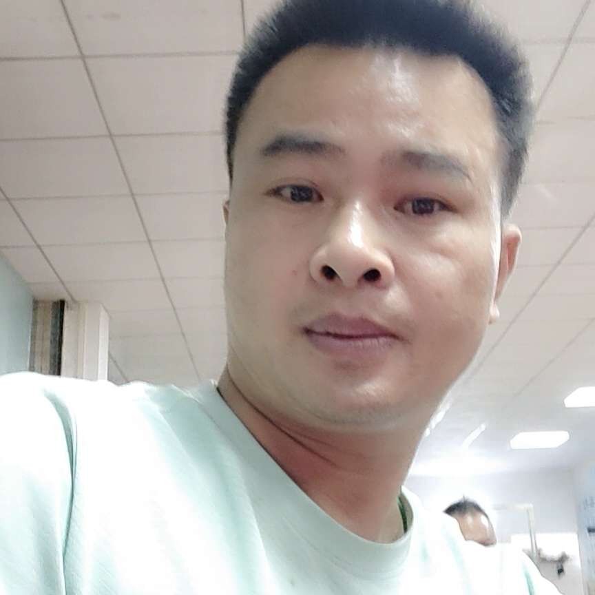 相爱风雨中的照片