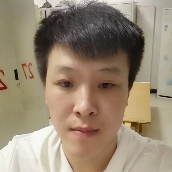 女王细心的照片