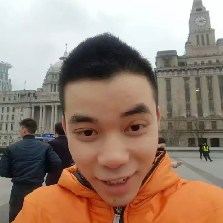 自由还火车的照片