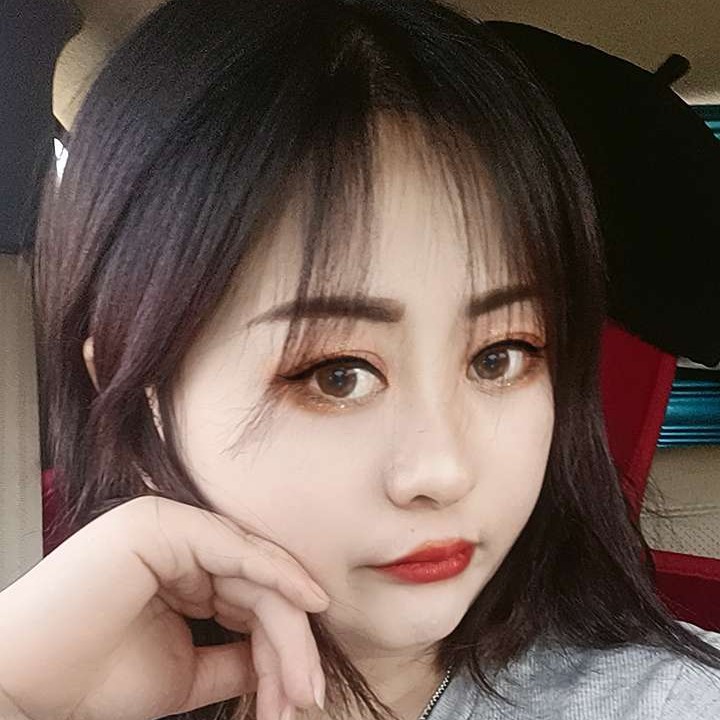 自然踢小兔子的照片