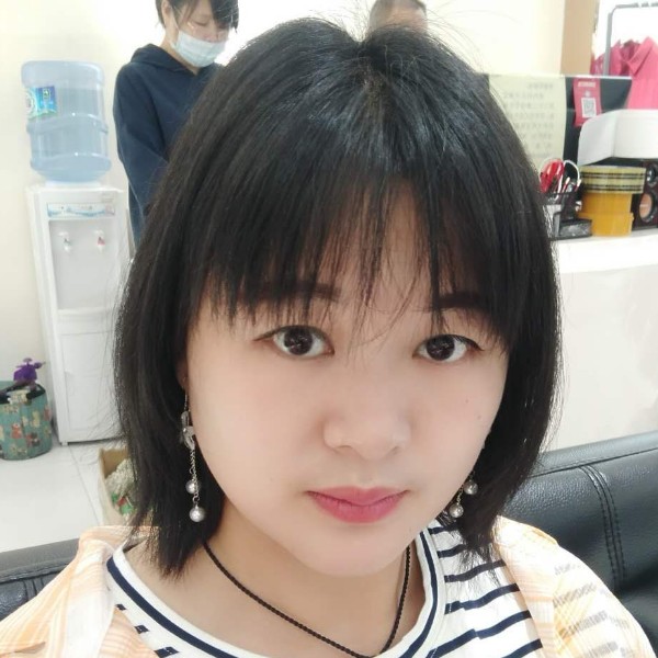 闪闪爱数据线的照片