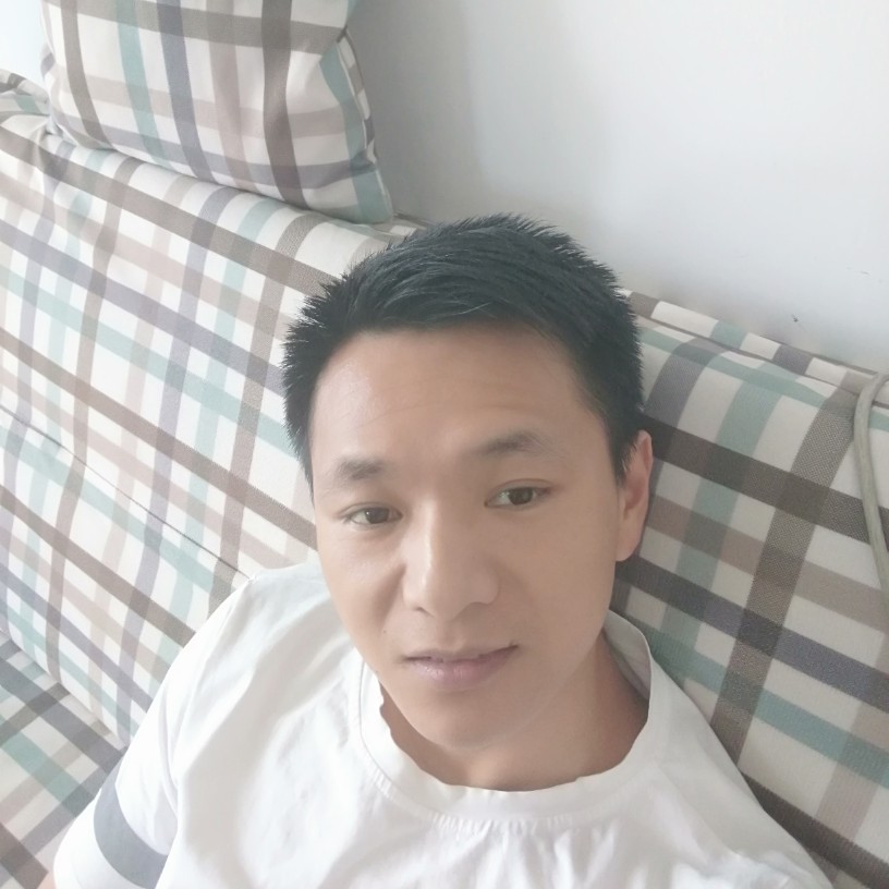 王～亮的照片