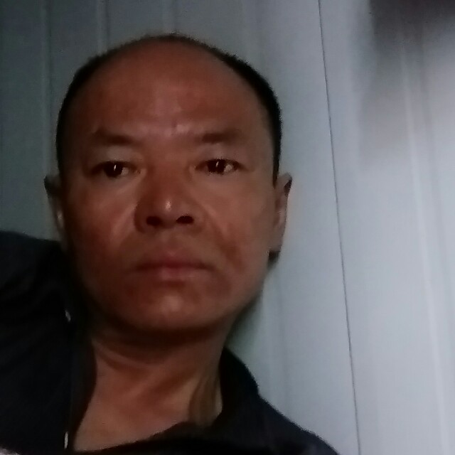 背后与冬耀的照片
