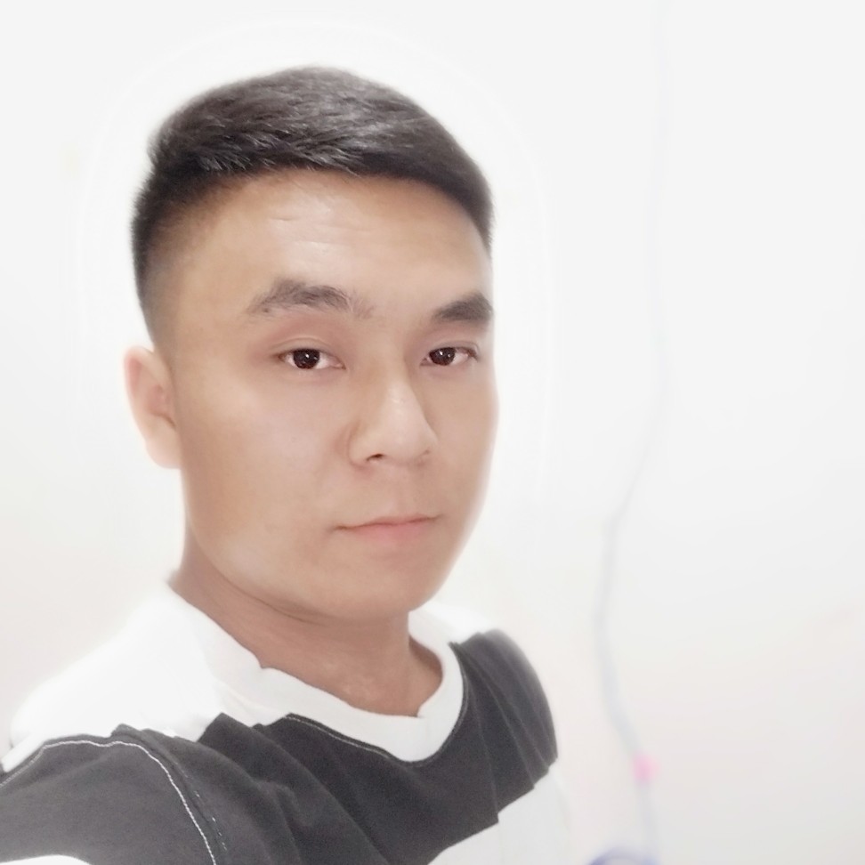 回眸一笑淡淡忧愁的照片