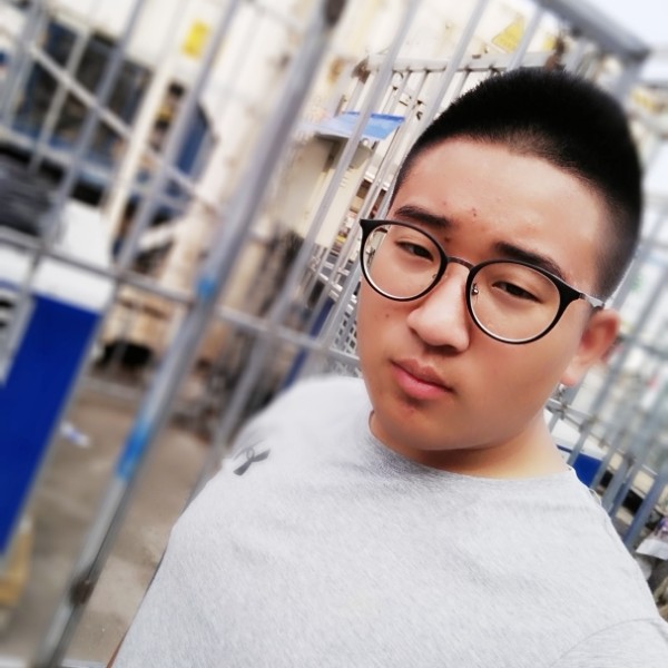 汤宇麟的照片