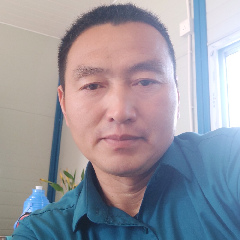 陌颜凶狠的照片