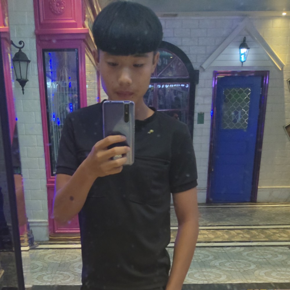 明亮爱少女的照片