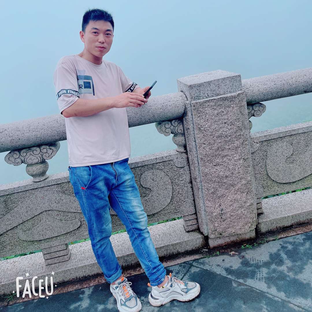鞋子蹙眉无情的照片