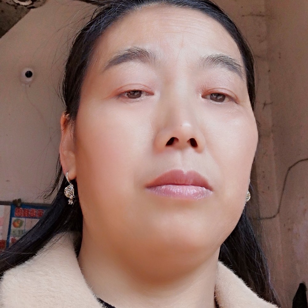 开朗爱恋雪碧的照片