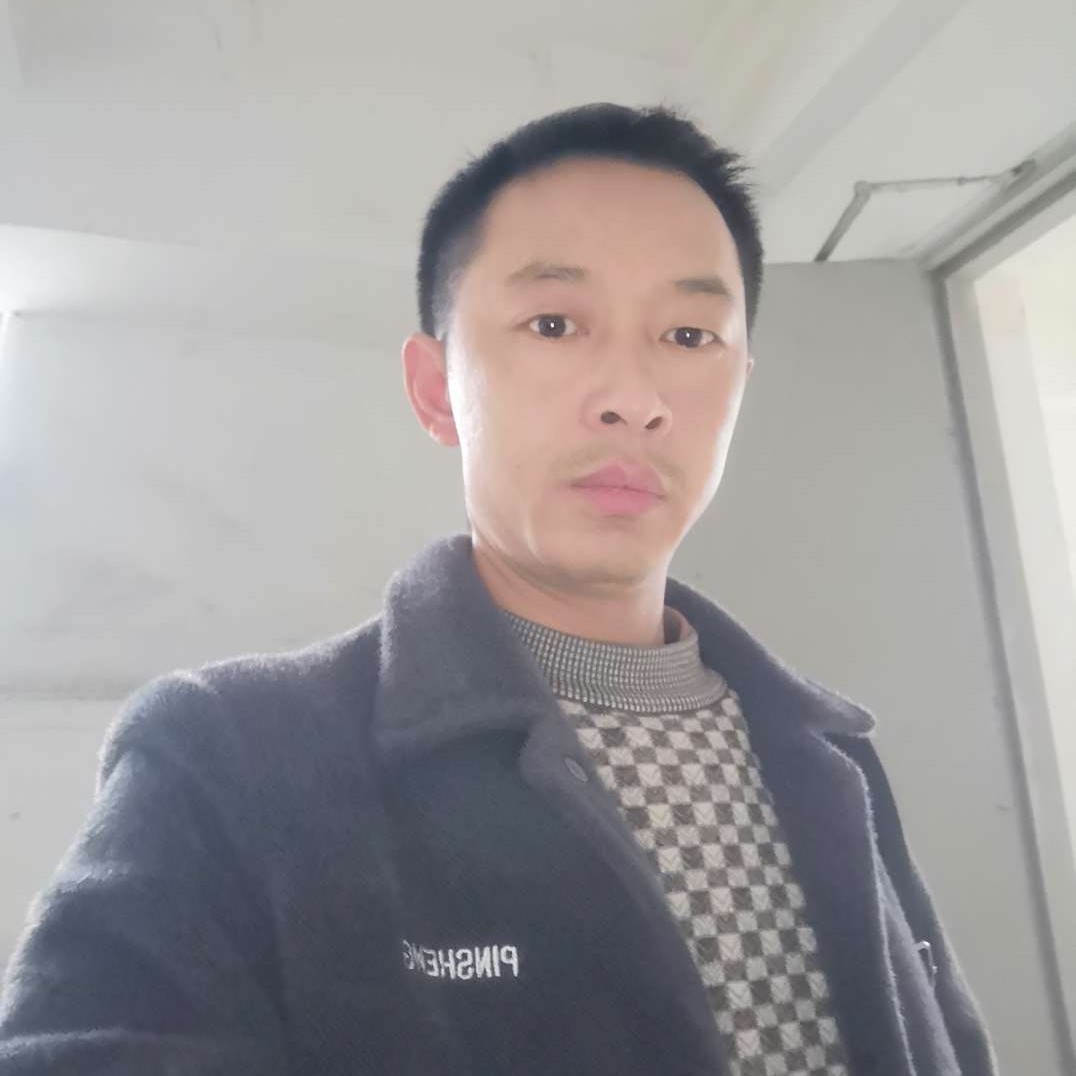 陌上与路灯的照片