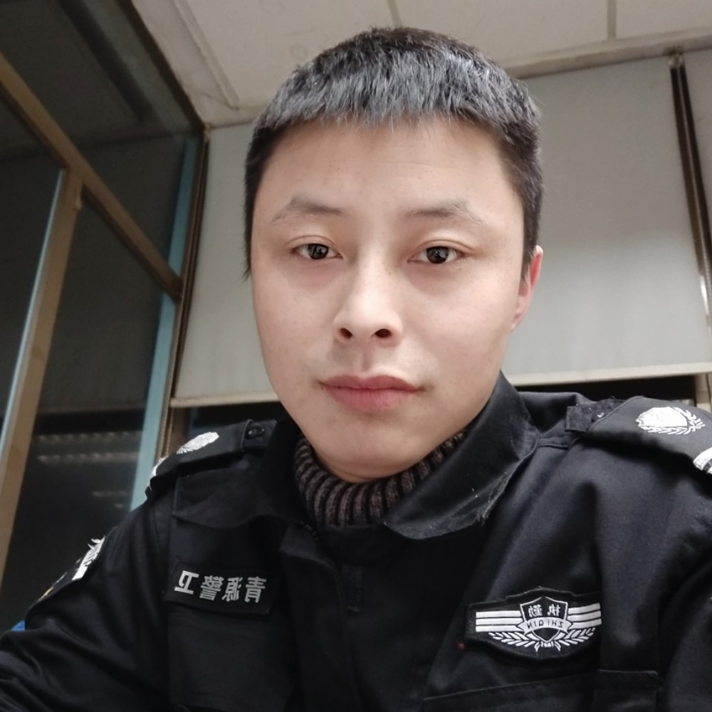 王卡的照片