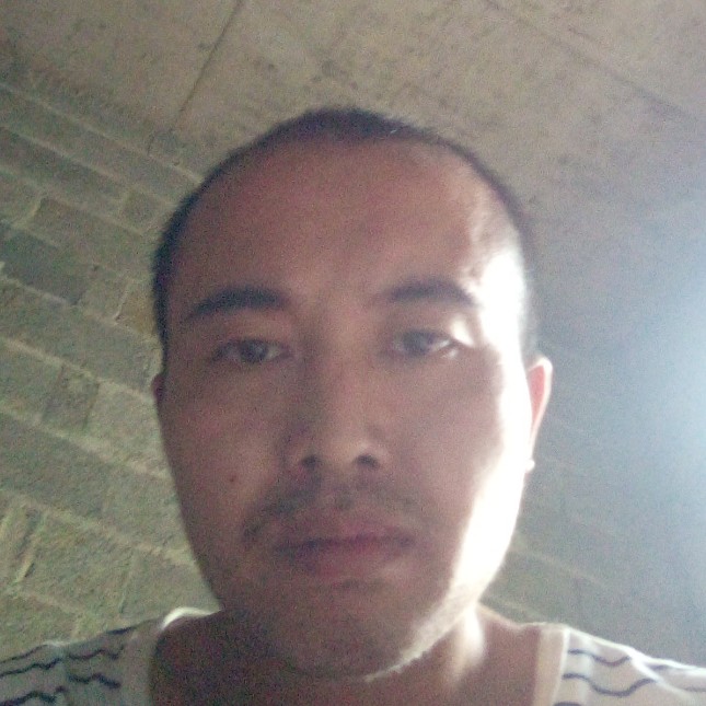 滑板彪壮的照片