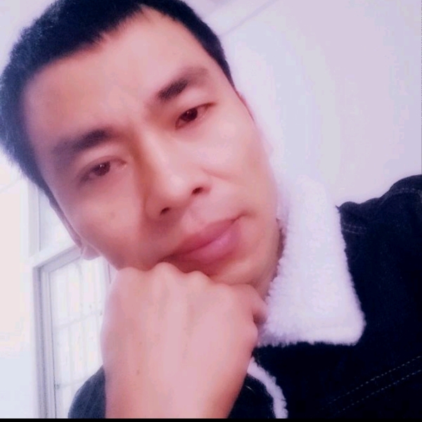 怕黑却恋上夜的照片