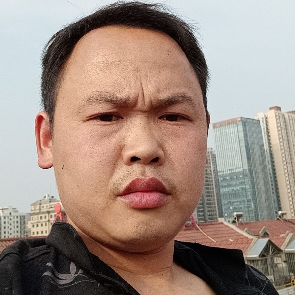 淡㐉的照片