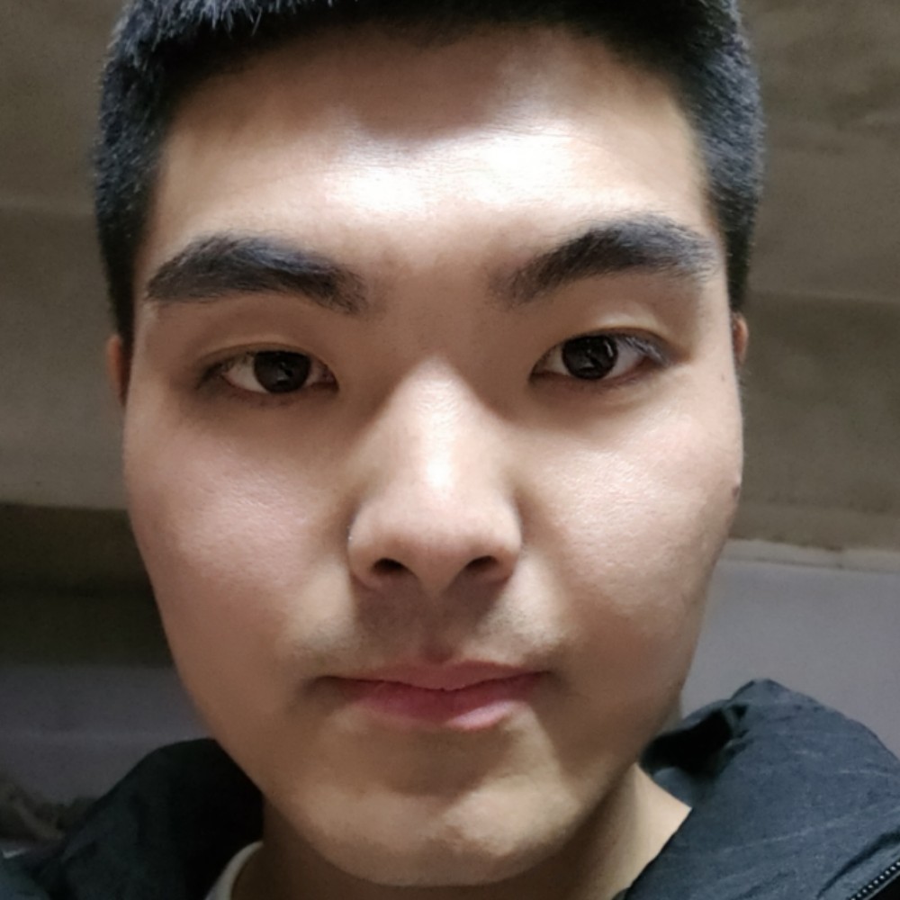 唇彩回首欠你的的照片