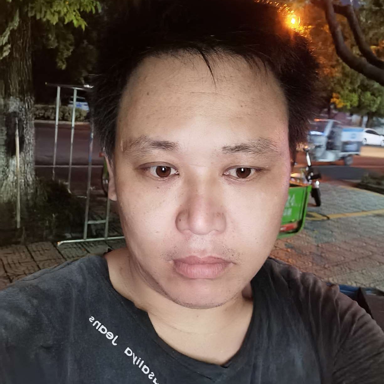 芒果苦恋还单身的照片