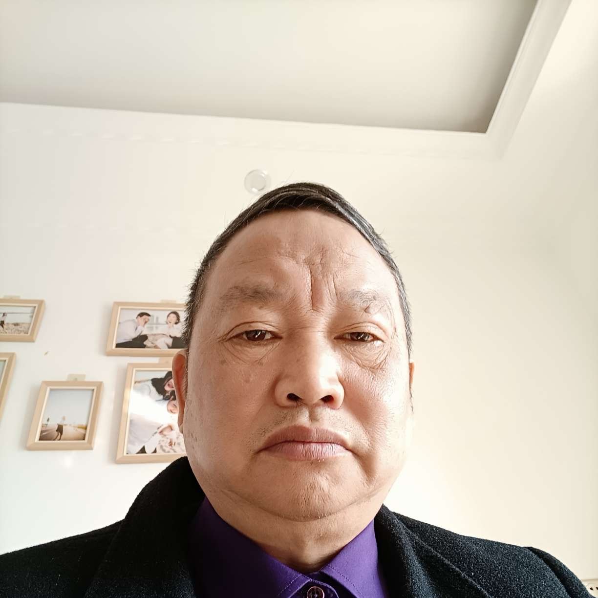 漂亮拾忆黑米的照片