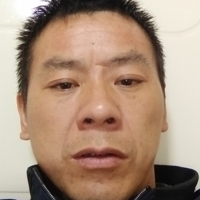 孤单寂寞男孩的照片