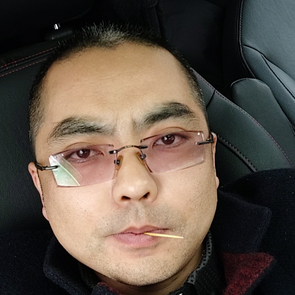 星繁伏龙的照片