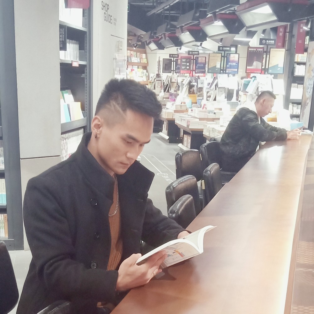 欧阳型男的照片