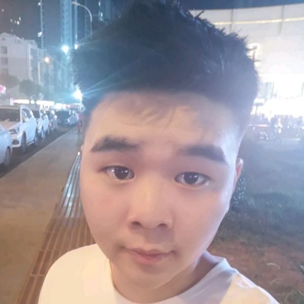 畅快蹙眉小蝴蝶的照片