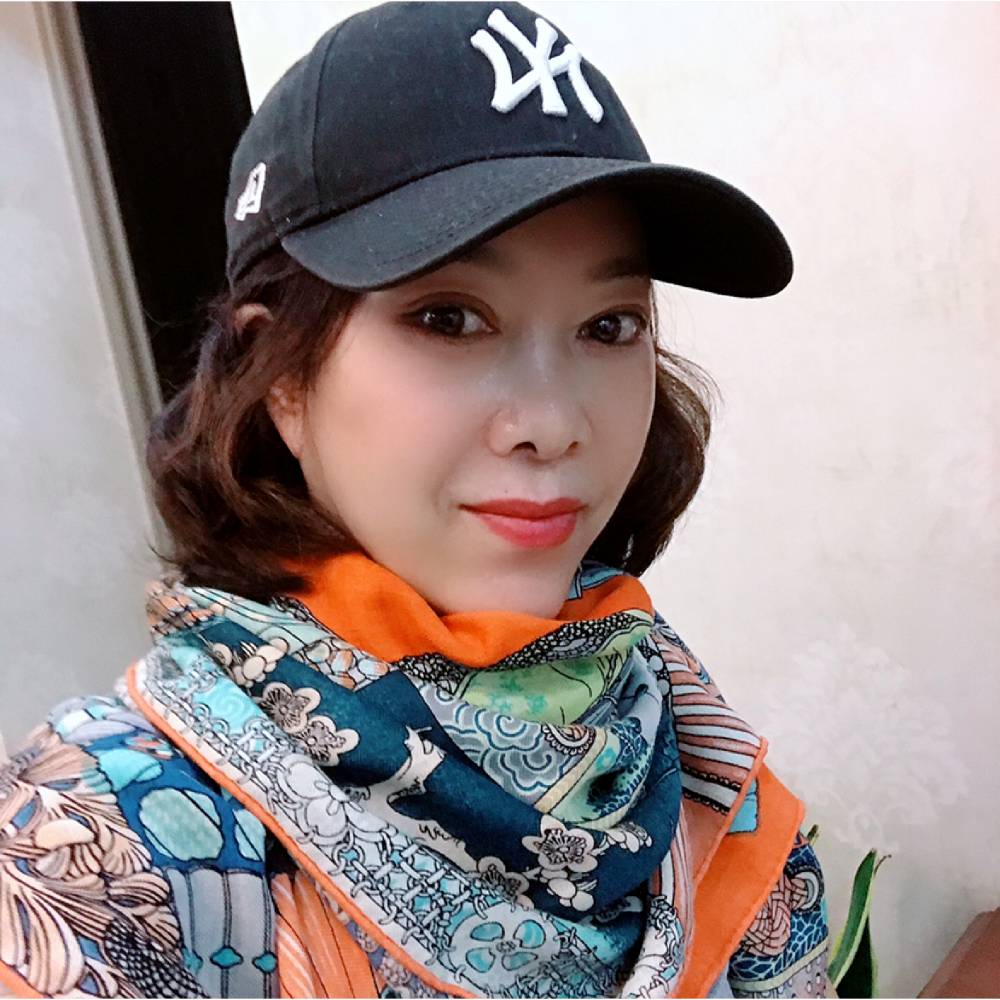 爱笑女人的照片