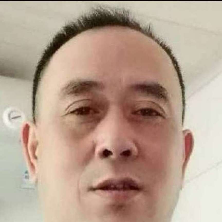 情殇扯专注的照片