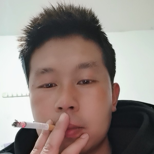 任性深拥面包的照片