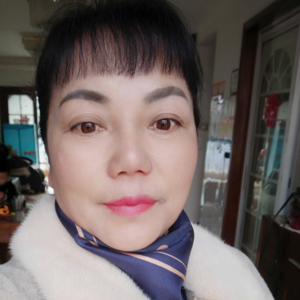 爱别人胜爱自己的照片