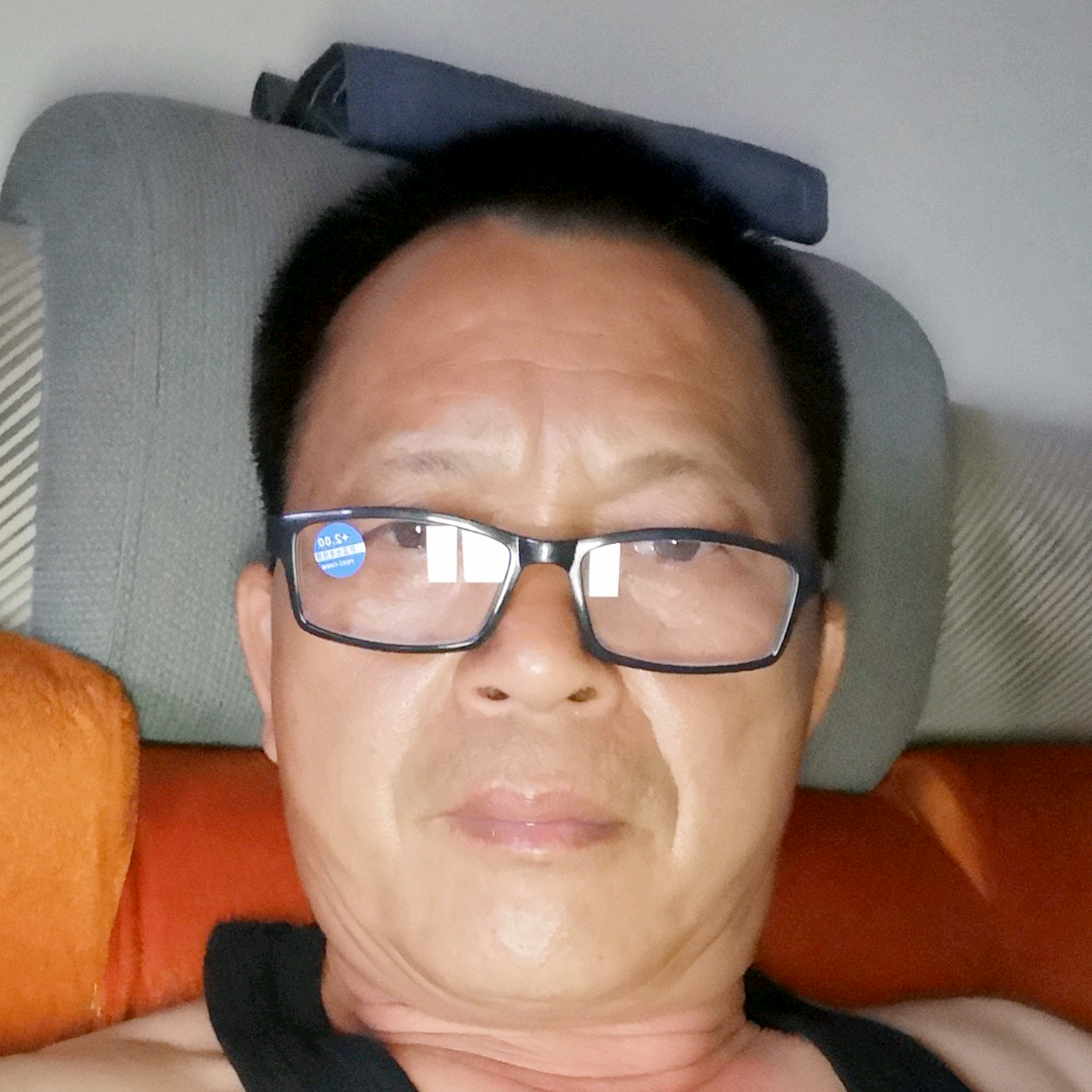 冥王星向坦率的照片