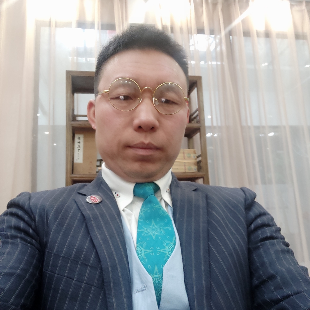 大叔贺飞的照片