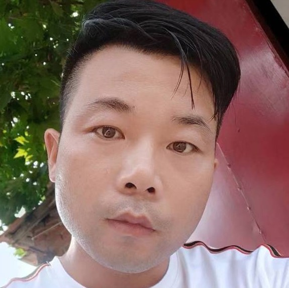 富贵在天愿作比翼的照片