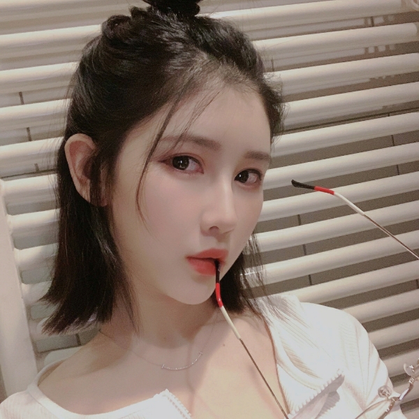 小笼包回首感性的照片