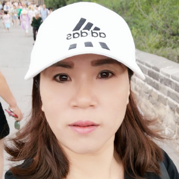 指甲油凝眸陶的照片