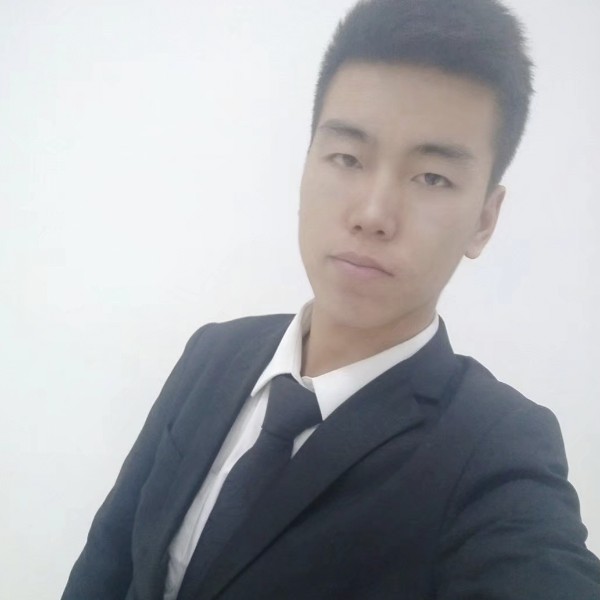 不帅的男孩的照片