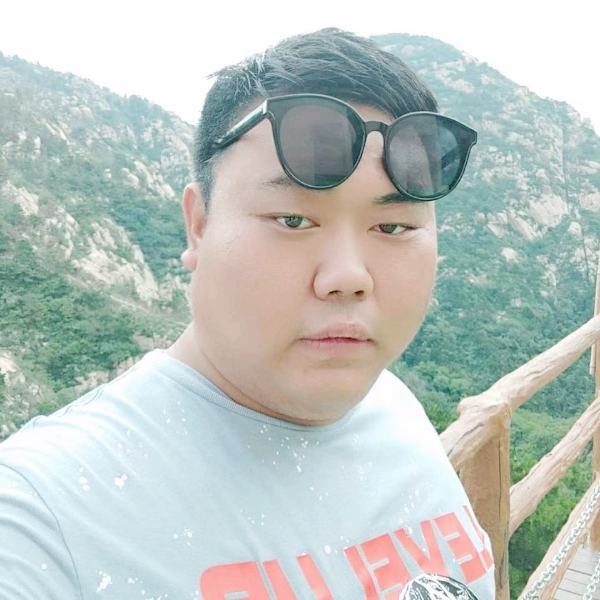 潇洒漫步绝影的照片
