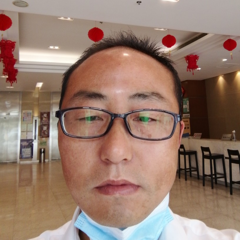 傲娇的羽毛的照片