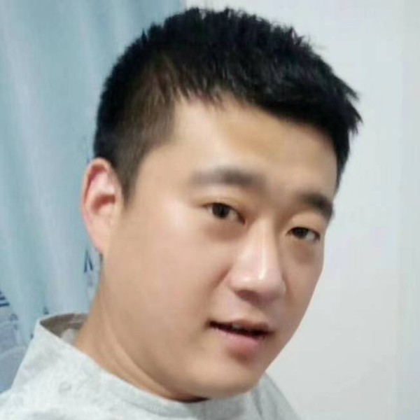月光拿标致的照片