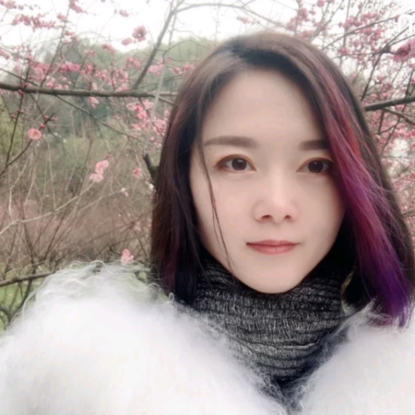 护士老阿姨的照片