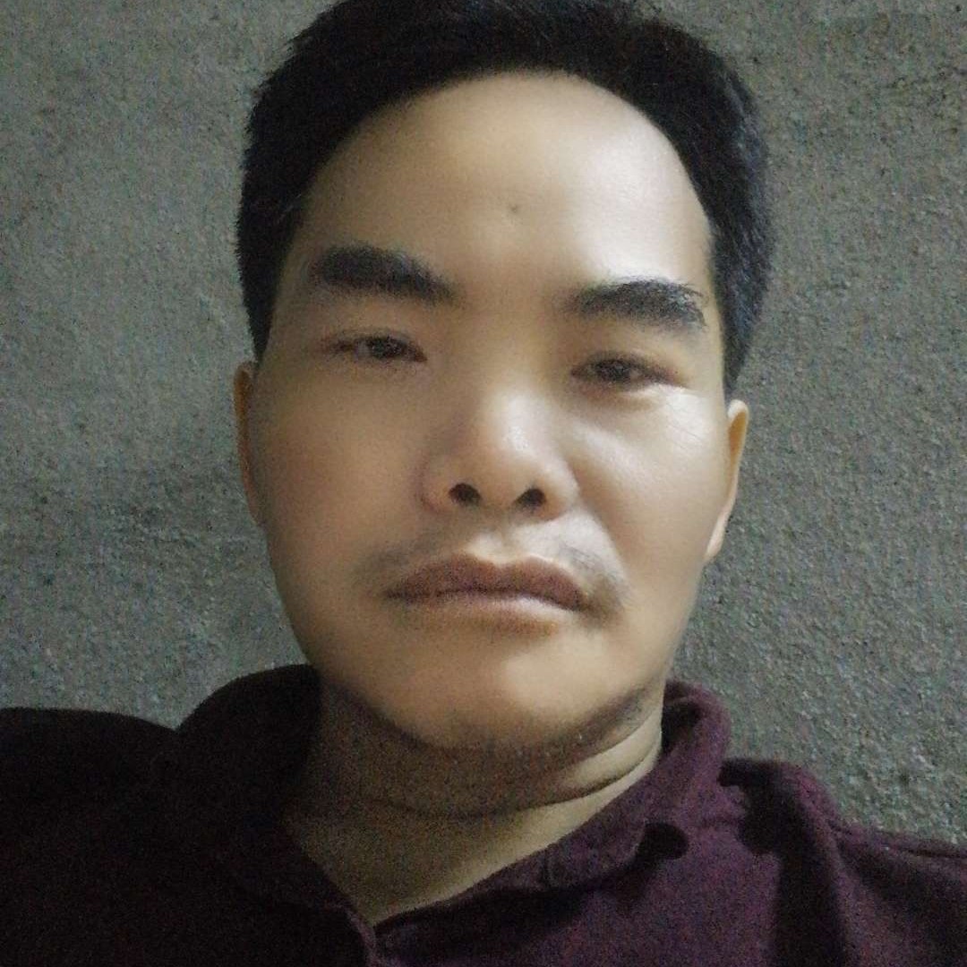 繁荣闻鸡翅的照片