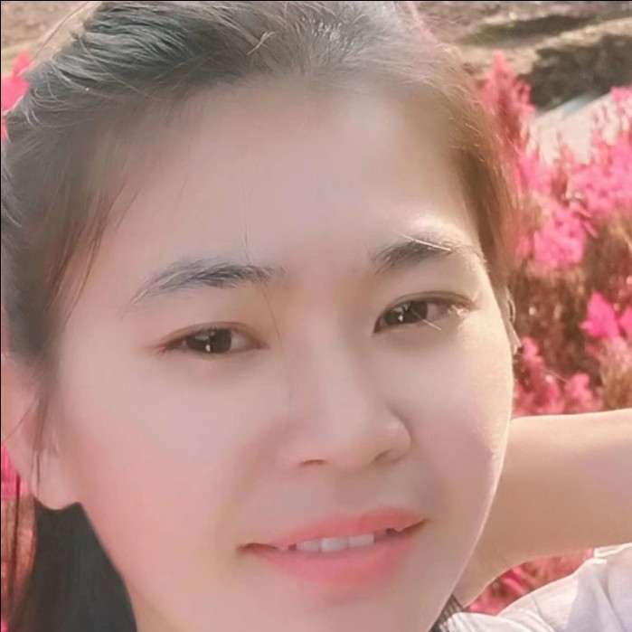 韦柳莹的照片
