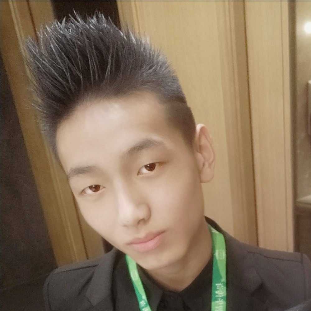 王绫浩的照片