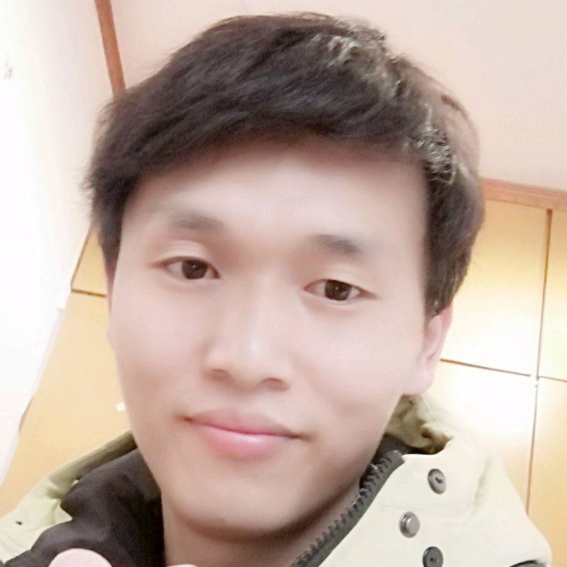 吉他小王子青年的照片