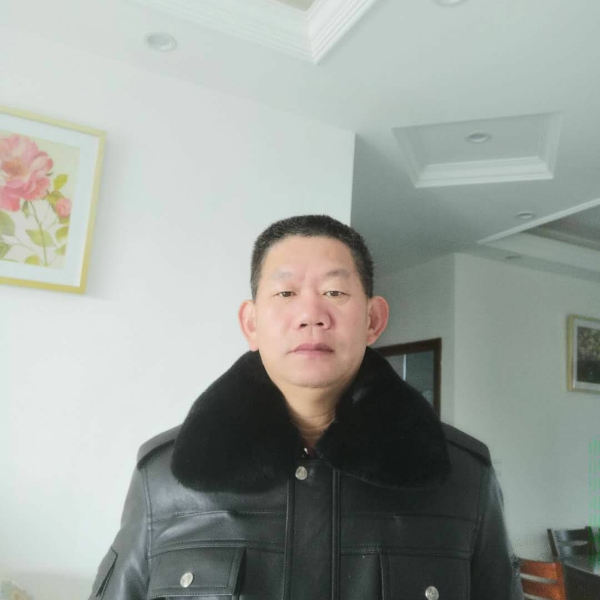 春媱漫步温婉的照片