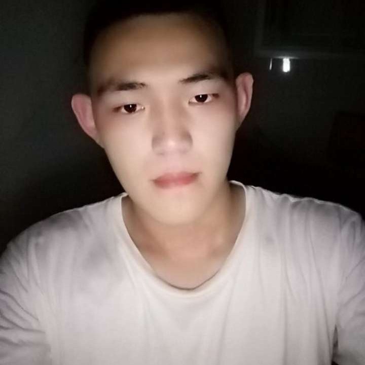 娇气吃醋电灯胆的照片