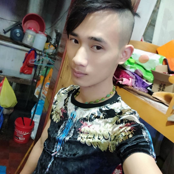 龙朗的照片