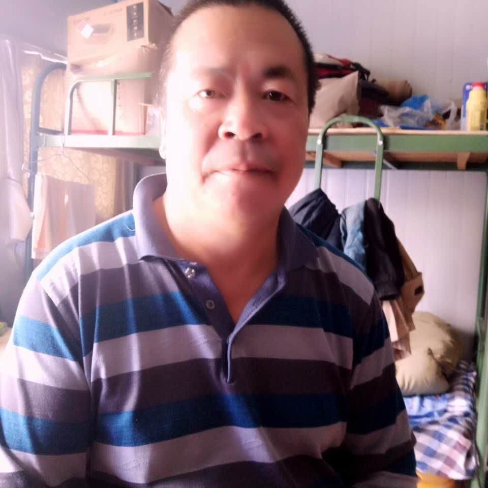 丝袜笑奋斗的照片