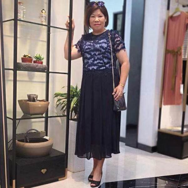 月舞霓裳的照片